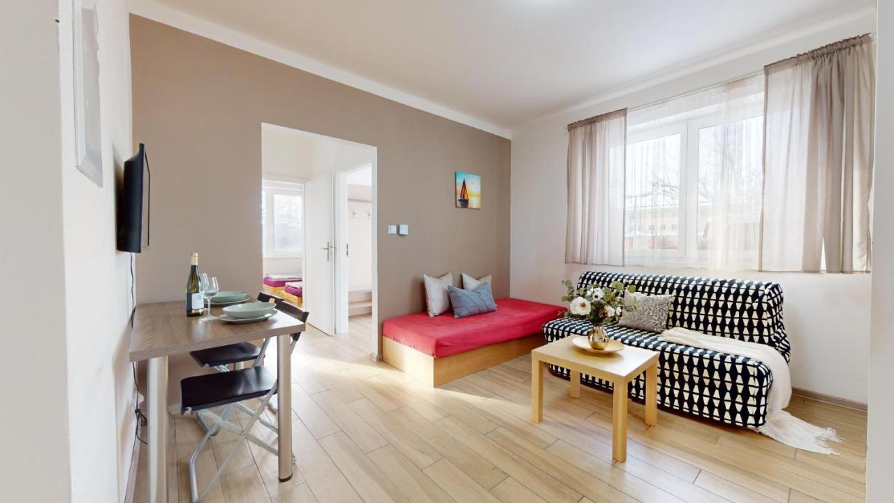 Apartman Dubova Milovice  Zewnętrze zdjęcie