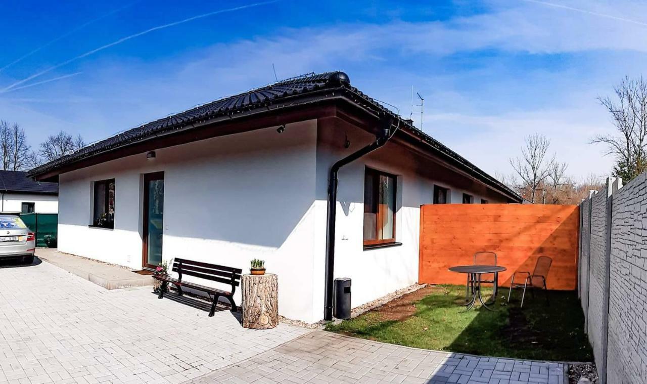 Apartman Dubova Milovice  Zewnętrze zdjęcie