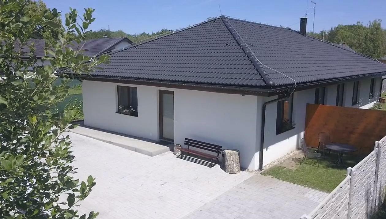 Apartman Dubova Milovice  Zewnętrze zdjęcie